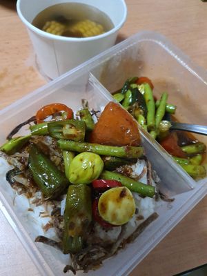 Sambal Petai Long Beans with rice ~ Circuit Breaker Period Phrase2 ~ Grab Delivery at Food in The Woods 小树林 in Northeast Singapore