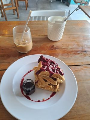 Waffles at Meriland in Merida