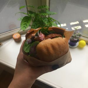 GF tinsel burger at Sacred Space in Hebden Bridge