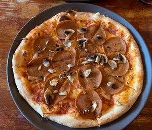 Nice vegan Pizza 🍕   at Askur Taproom in Egilsstadir