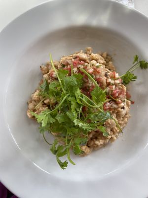 Baião de 2 com vinagrete e tofu defumado  at Espaço Cozinha Ecológica in Natal