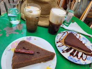 Chocolate Pie and Halva at Yiasemi in Athens