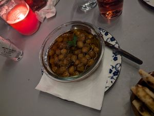 chickpeas at Yiasemi in Athens