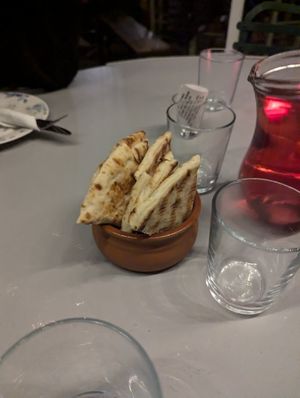 bread at Yiasemi in Athens