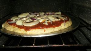 Pizza champituna at Avellana Vegana in Guadalajara