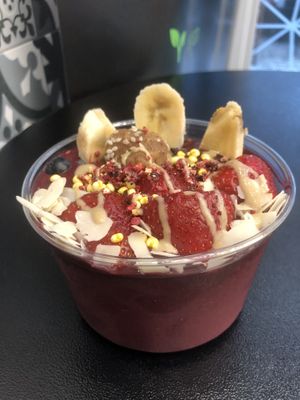 Aronia Bowl at Kat's Kitchen Grab'N'Go in Split