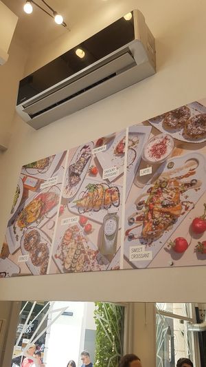 Interior at Kat's Kitchen Grab'N'Go in Split