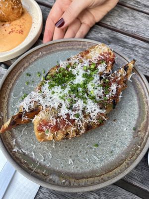   at Ballard's in Thornbury