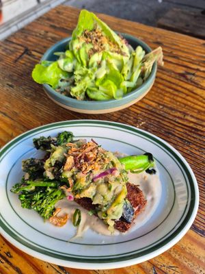 Charred broccolini hash w/green tomato xo, salted cucumber, taratar: delish!; Heirloom lettuce w/apple+green tomato dressing: AMAZING dressing, my fave dish at Ballard's in Thornbury