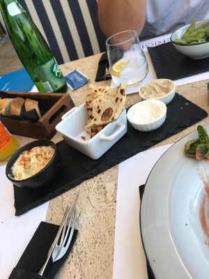 Hummus at Verige 65 in Kostanjica