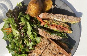 Sandwich déjeuner   at Hello 123 in Montreal