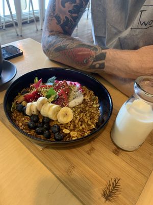Dragonfruit muesli bowl at Birchwood Jindabyne in Jindabyne