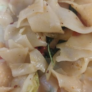 Dunkin noodles at Mekong Kitchen in Hurricane