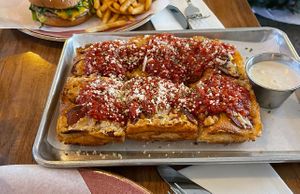 Detroit style pepperoni pizza 🍕  at Nic's on Beverly in Los Angeles