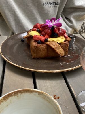   at Nic's on Beverly in Los Angeles