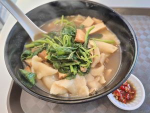 Mee hoon kueh with gravy at Kopi Kopi in Central Singapore