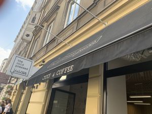 Outside at The Cold Pressed Juices in Warsaw