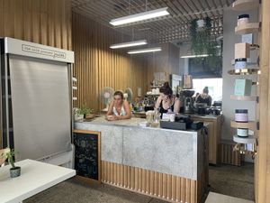 Counter at The Cold Pressed Juices in Warsaw