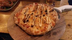 Vegan chicken pizza at Head of Steam in Hull