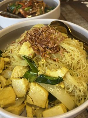 Curry noodles vegan   at Basil Bistro in Koh Phi Phi