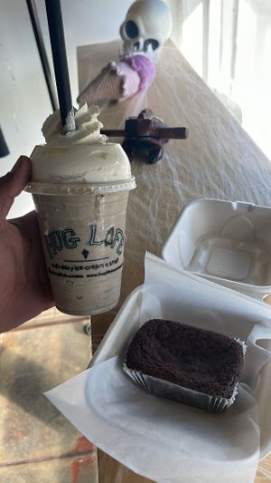 My taro and matcha milkshake with my brownie  at Hug Life in Long Beach
