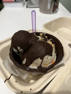 Bowl   at Hug Life in Long Beach