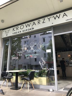 The building at Krowarzywa - Dzwonnicza in Warsaw