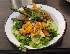 Salad at Diekochdame in Vienna