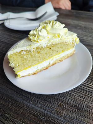Vegan lemon cake at Mitasie in Lake Forest