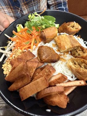 Soy BBQ and Egg Roll Vermicellii #Veganuary at Mitasie in Lake Forest