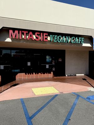   at Mitasie in Lake Forest