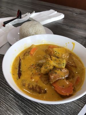 Spicy curry soy chicken (spicy) at Mitasie in Lake Forest