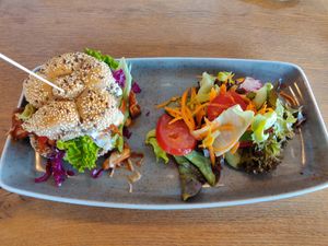 Vegan Pulled Jackfruit Burger at Freistil in Freistadt