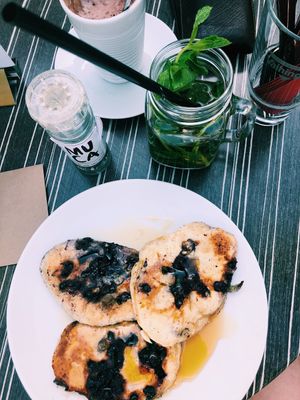 Blueberry pancakes with homade ice tea at MUCA in Siegburg