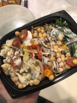 fresh food at Whole Harvest Meal Delivery in Leawood