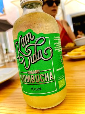 Kombucha verde  at Donna Vegana in Mallorca