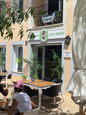   at Donna Vegana in Mallorca