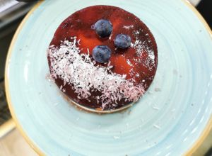 Blueberry cheesecake at Donna Vegana in Mallorca