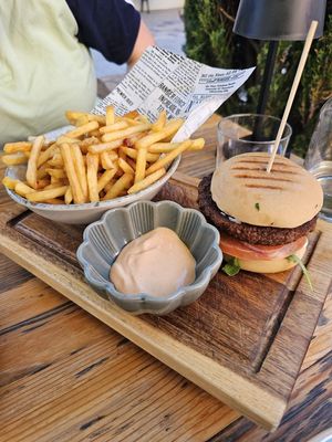 Una de las mejores hamburguesas que he probado at Donna Vegana in Mallorca