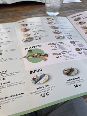 Ein Blick in die Speisekarte – große Auswahl 😊  at Donna Vegana in Mallorca