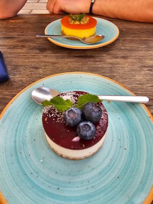 Blueberry cheesecake + mango passion cheesecake at Donna Vegana in Mallorca