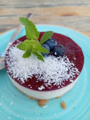 Blueberry Cheesecake at Donna Vegana in Mallorca
