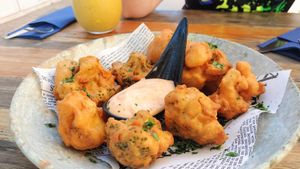 Mixed tempura at Donna Vegana in Mallorca