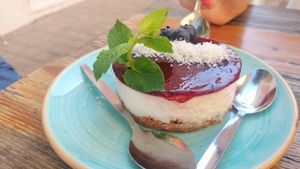 Blueberry cheesecake at Donna Vegana in Mallorca