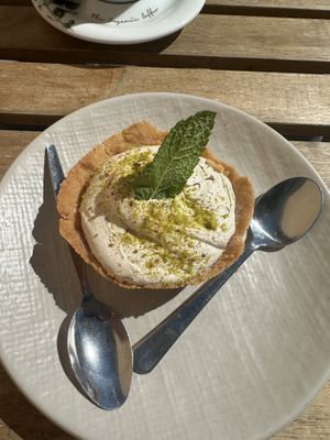 Pistache 🤤   at Donna Vegana in Mallorca