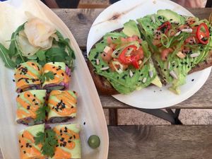 Delicious vegan sushi and avo toast at Donna Vegana in Mallorca