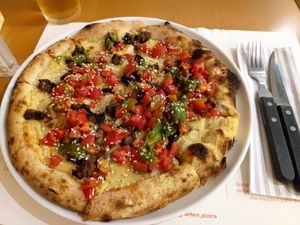 Hummus pizza at Berberè - Centrale in Milan