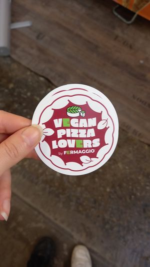 free sticker :o at Fermaggio in Cave