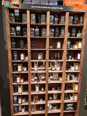 Perfumes at LUSH - Fontana di Trevi in Rome