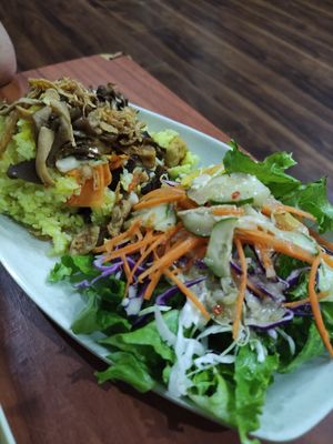 Mixed rice at Bo De Tam Bodhicitta in Da Nang